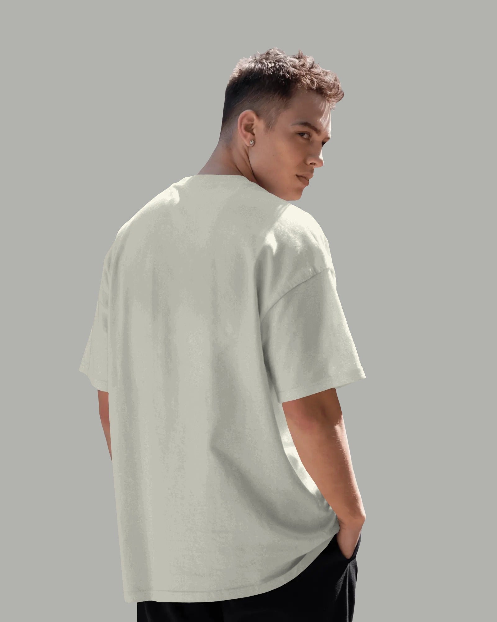 Unisex oversized Tshirt Off-White